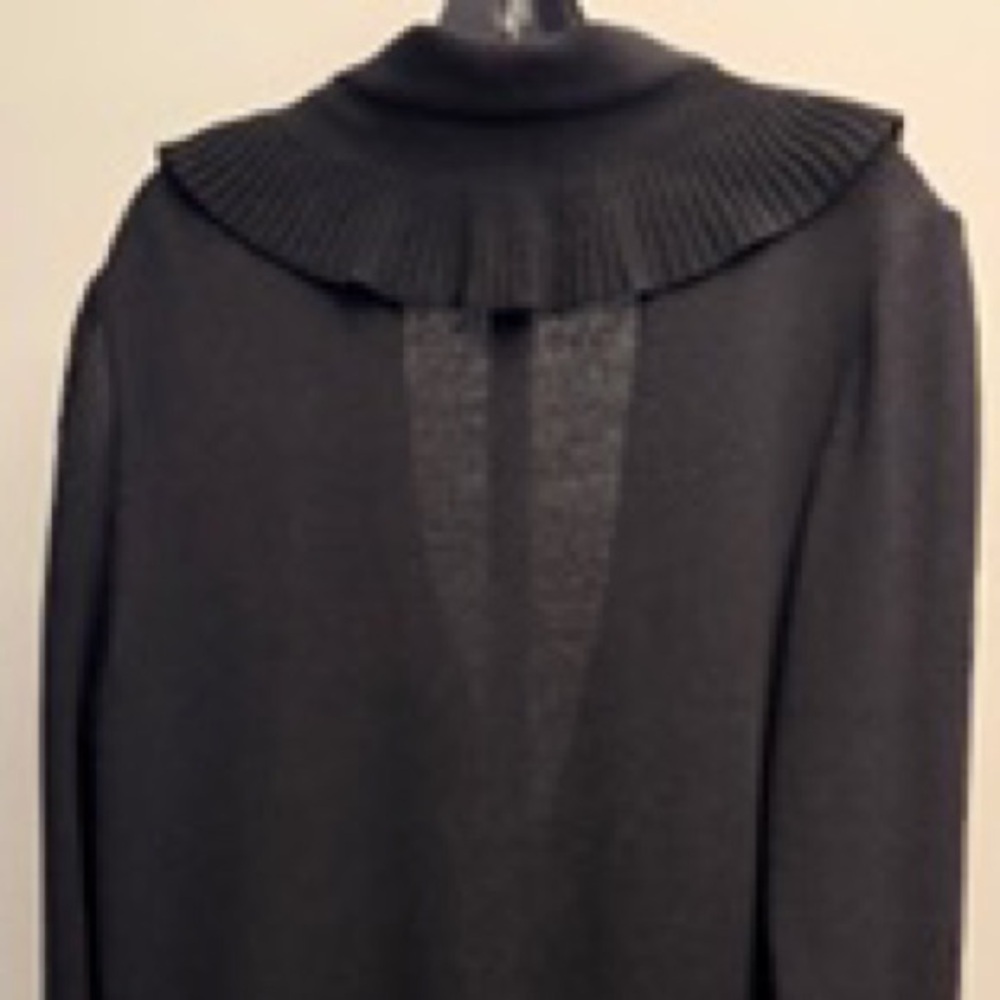 St. John Collection Black Ruffle Sweater Cardigan - Picture 12 of 14